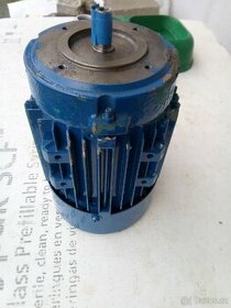 Trífazový el.motor 230/400V. 0,18KW (180W)