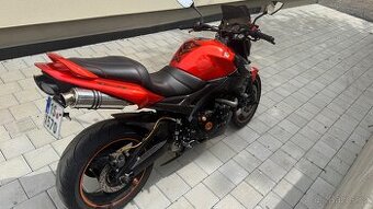 Suzuki GSR 600
