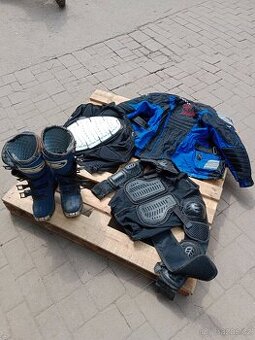 Dětské Boty a oblečení s chrániči na motorku