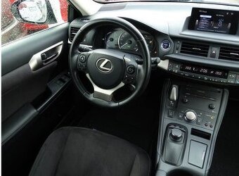 Lexus CT 200h