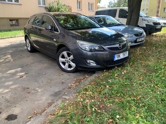 Vyměním Opel Astra J 121 kw