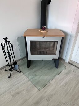 Krbová kamna, krbové nářadí a skla