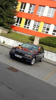 BMW 523i