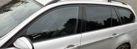 BMW e90 / 91 / e92 - Lesklé M paket akvárka / lišty