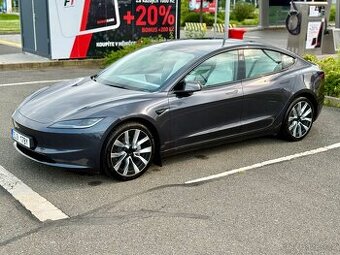 Tesla Model 3 Highland (2024) - Long Range, Dual Motor