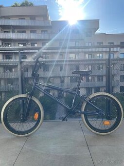 BMX kolo + slide trubky (pegs)