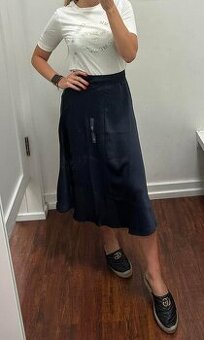 Navy saténová sukně Tommy Hilfiger