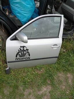 Škoda Octavia 1 combi levé přední dvere