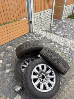 4 x pneu 215/65 R17 zimní , plech disky