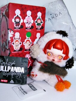 č.2 🐼POP MART SKULLPANDA plyšový přívěsek, panenka