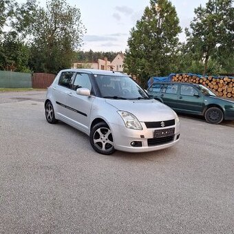 Suzuki Swift 1,3i Dovoz Rakousko.