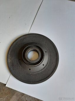 Prodám spojkový díl na Harley-Davidson.