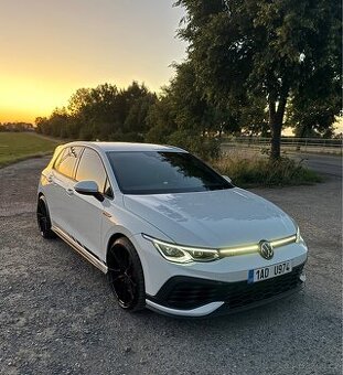 Volkswagen Golf 8 GTI Clubsport 300hp