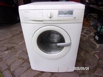 prodáme automatickou pračku Electrolux na 5 kg