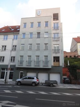 Pronájem bytu 2kk 67 m2 v historickém centru Hradce Králové