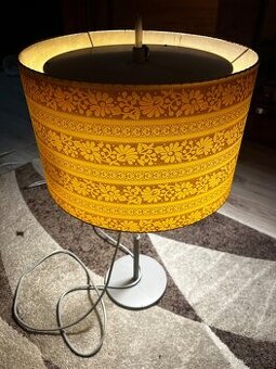 Krásná retro lampa s pevným látkovým stínidlem top stav
