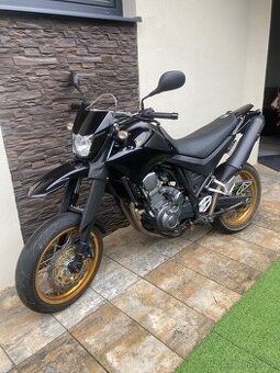 Yamaha xt660x + kufr
