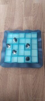 Logická hra - tučňáci na ledu.