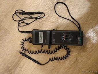 Meric izolacniho odporu PU 182 Megmet 500D