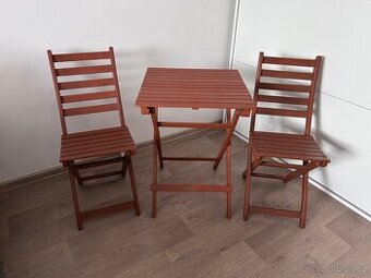 Dřevěný balkonový set