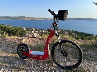 Hugo bike pro elektrokoloběžka