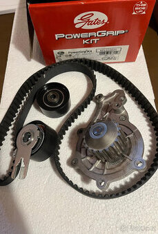 Sada rozvodů - řemen s kladkami a vodní pumpa