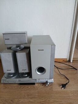 DOMÁCÍ KINO ZN. PANASONIC 220 V. 5.1 REPRO