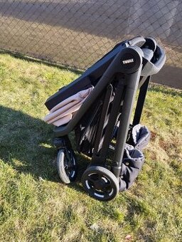 Thule Shine Misty Rose on Black