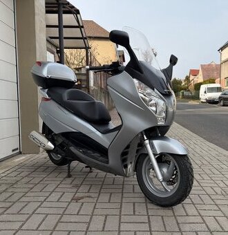 Honda Swing 125i, ABS, cz doklady - jede velice pěkně