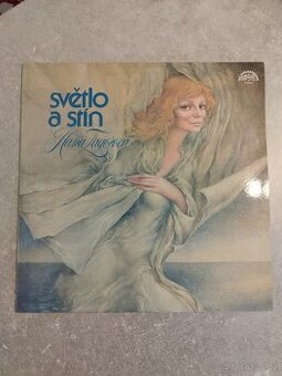 Pop vinyl // Hana Zagorová – Světlo A Stín