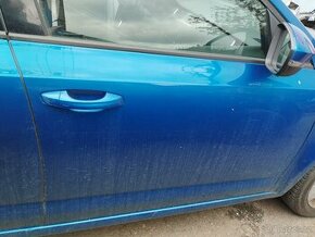 Dveře pravé přední Škoda Octavia 3 modrá race