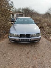 Rozprodám dilý díly BMW E39 2.5.96kw Rok výroby 02