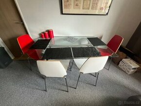 Jídelní stůl + 4 ks židle - 1