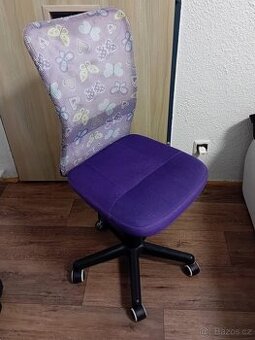 Dětská židle Diango - fialová k PC stolu - hezký stav