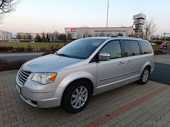 Chrysler Grand Voyager 2.8 diesel, výbava Limited