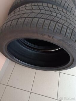Pneu Continental 255/40