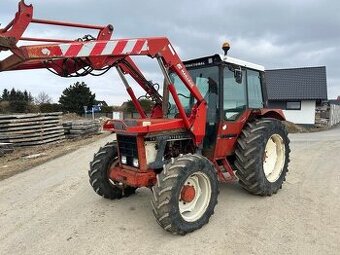 Traktor, ne zetor, case ih 745, s nakladacem