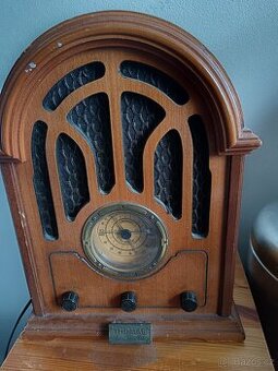 Retro radio