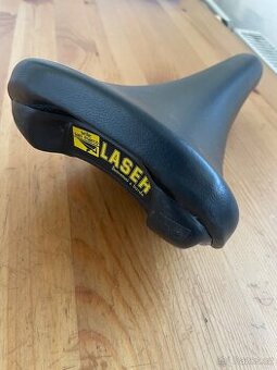 Sedlo Selle San Marco LASER(jako nové)