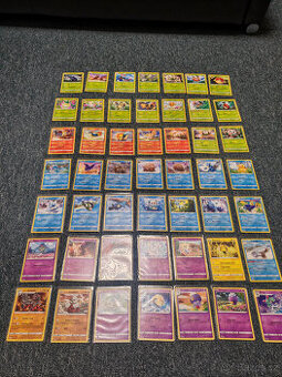 Pokémon karty z edic 2021/22/23 a 25 celebration 175 kusů