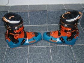 SUPER ULTRALEHKÉ SKIALPY BOTY ATOMIC BACKLAND VEL.46/46,5 - 1