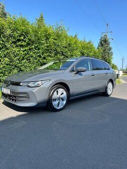 VW Golf Variant Life 1.5 - operativní leasing
