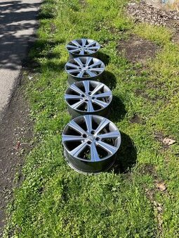 Prodám alu Peugeot 4x108 r17