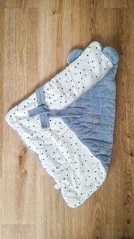 Zavinovačka Sleepee Royal Baby Swaddle Wrap modrá