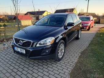 4x4 VOLVO -velká výbava xc60