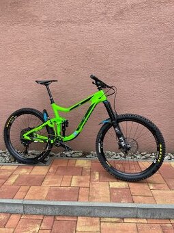 Enduro bike Giant Reign Advanced 1