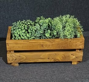 Dřevěný obal/květináč na truhlík s plastovou vložkou 40 cm