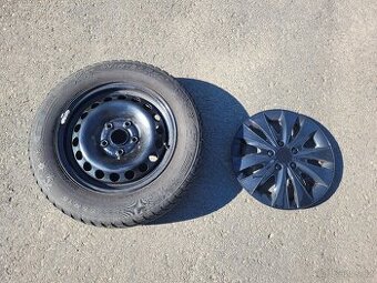 Zimní pneu 4x s plecháči a kryty 195/65 r15
