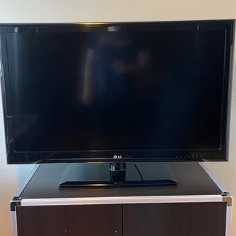 Televize LG 42" / 107cm - NENÍ SMART TV - Model 42LE5310