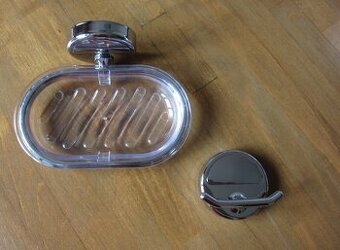 Koupelnový set - mýdelník + háček